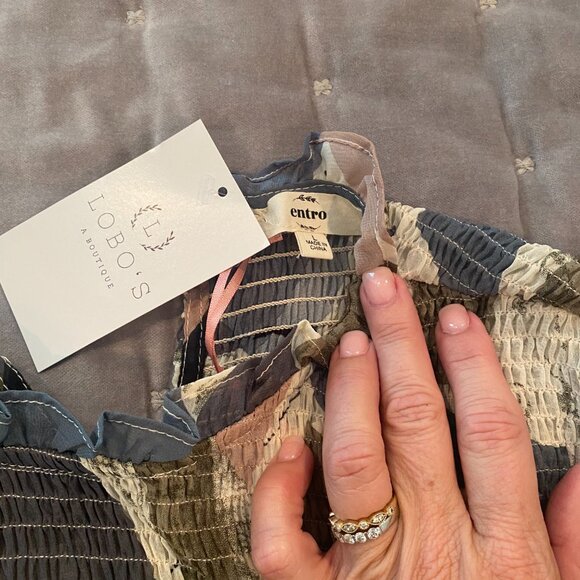 NWT Entro sheer blouse size Large - Picture 2 of 5